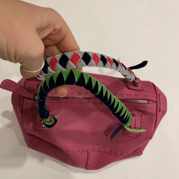 MALO designer mini handbag in bright pink with velvet woven straps - Picture 2 of 10